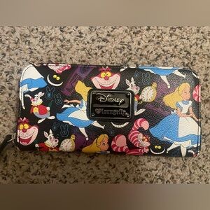 Loungefly Disney Alice in Wonderland AOP Wallet OG Heart rare HTF